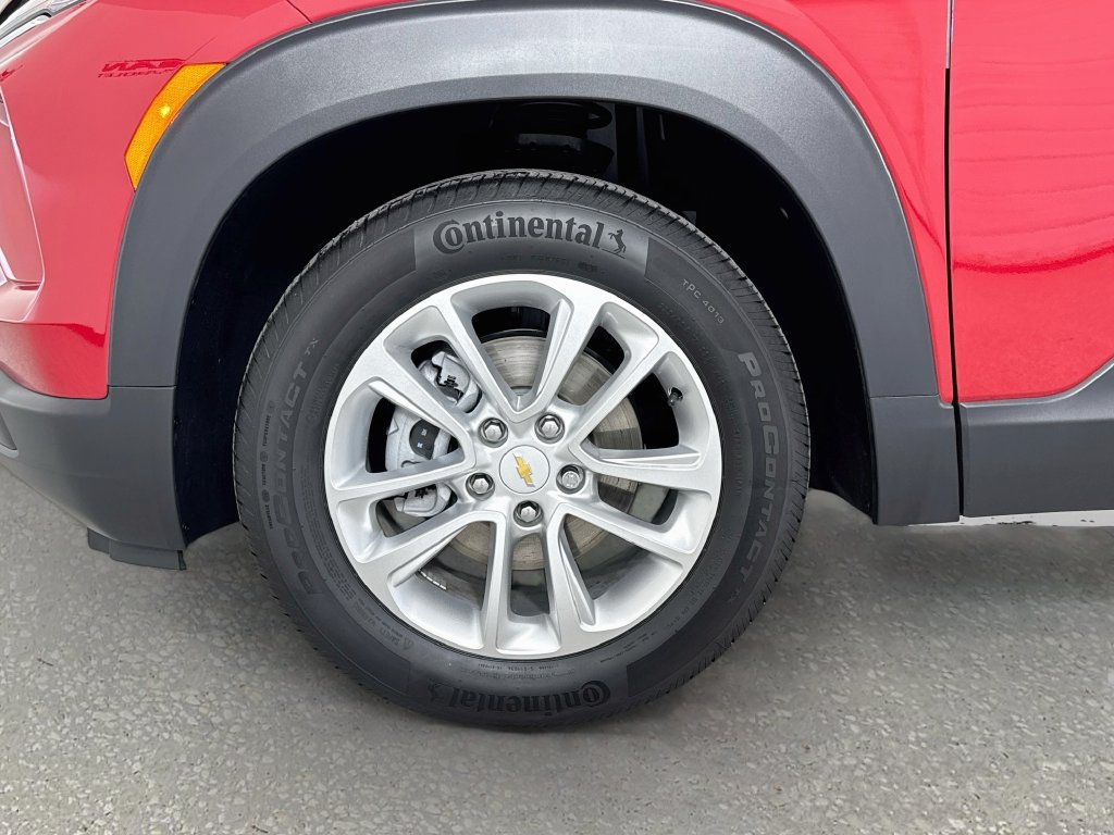 New 2026 Chevrolet TrailBlazer LS w/ LS Convenience Package FWD image 31