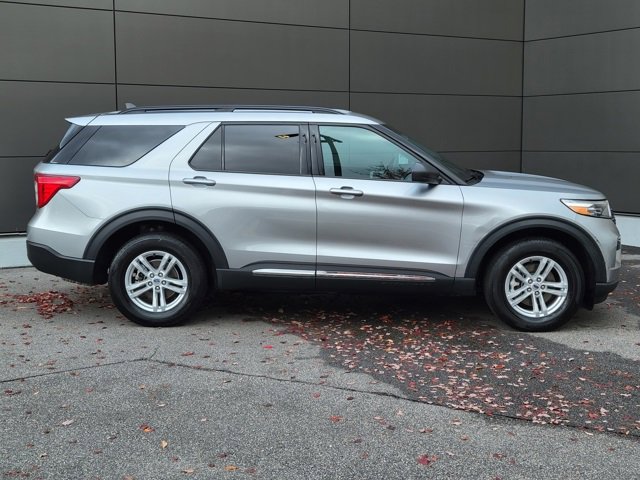 Used 2023 Ford Explorer XLT image 10