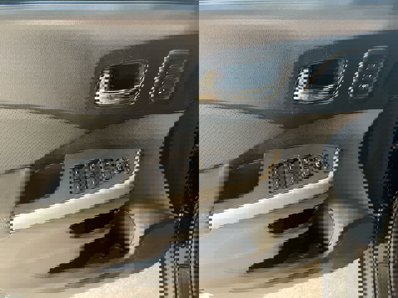 Used 2016 Honda CR-V Touring image 13