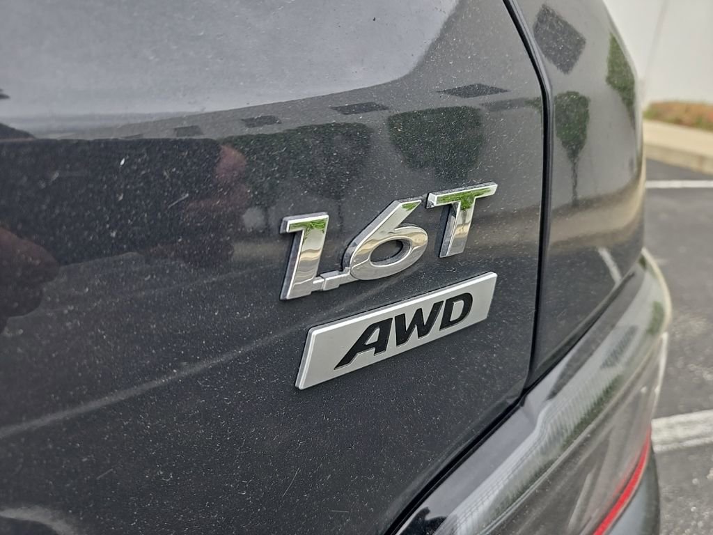 Used 2023 Hyundai Kona Limited w/ Cargo Package AWD/4WD image 12