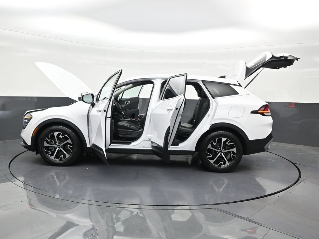 Used 2024 Kia Sportage EX FWD image 34