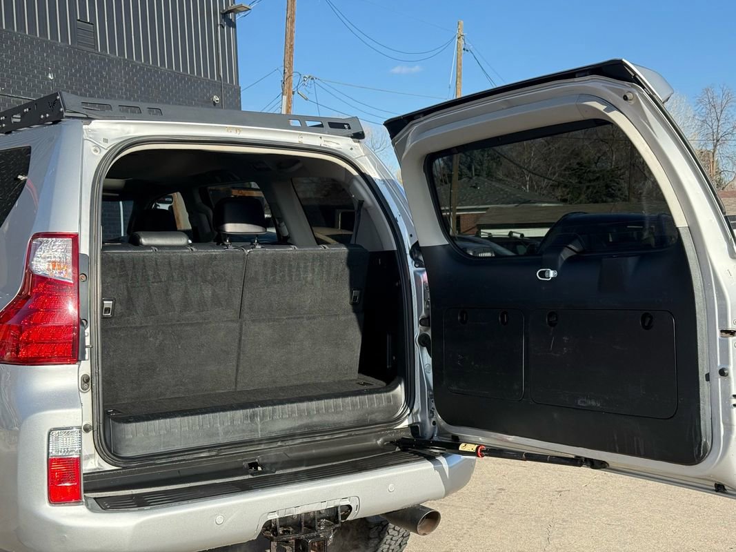 Used 2011 Lexus GX 460 image 47