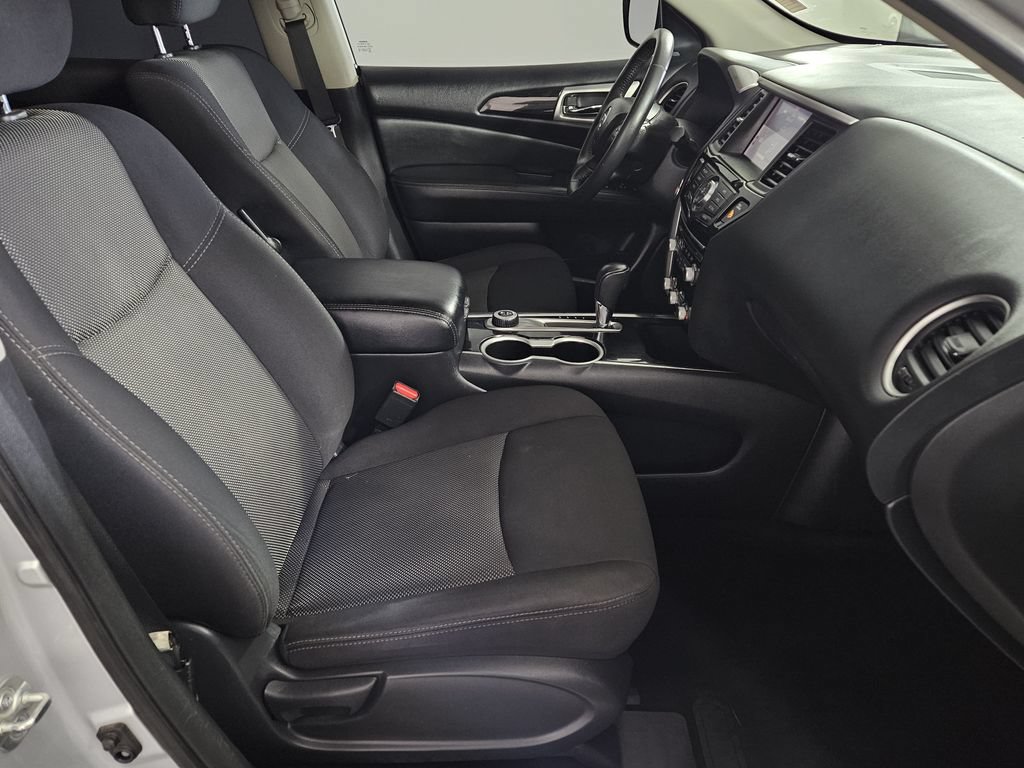 Used 2020 Nissan Pathfinder SV AWD/4WD image 28