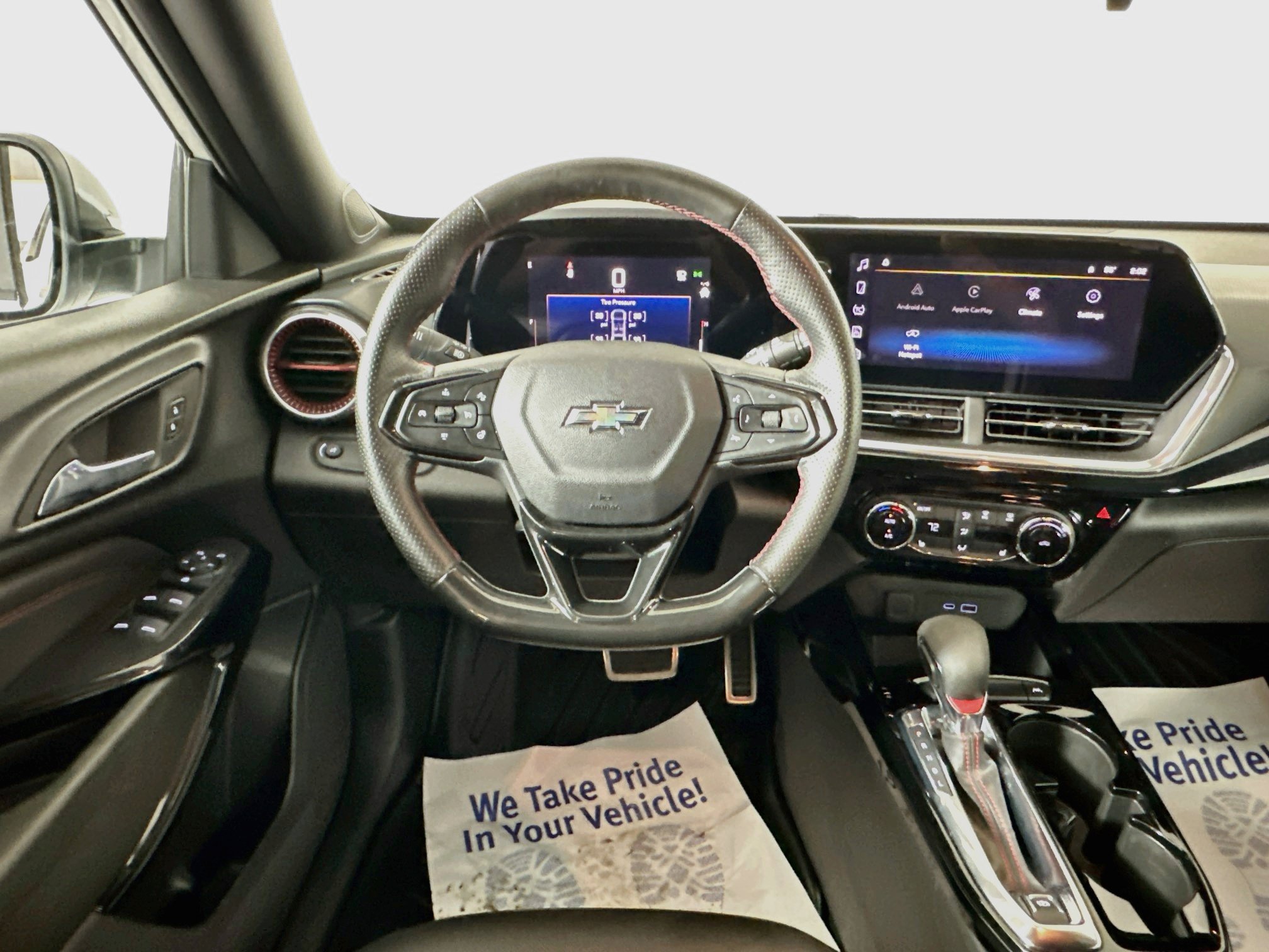 Used 2024 Chevrolet Trax RS w/ Driver Confidence Package FWD image 20