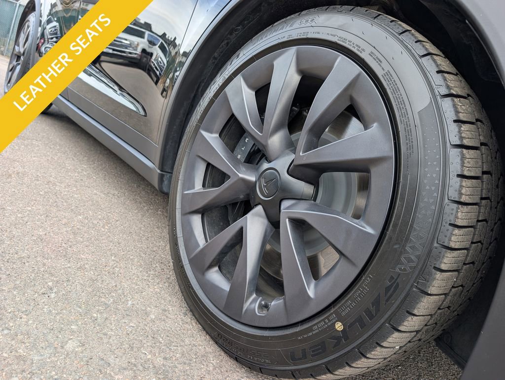 Used 2024 Tesla Model X image 7