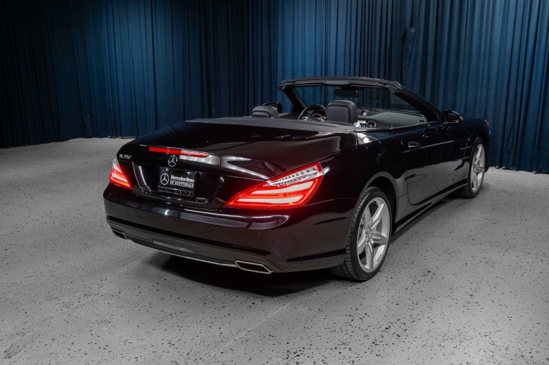 Used 2016 Mercedes-Benz SL 550 image 9
