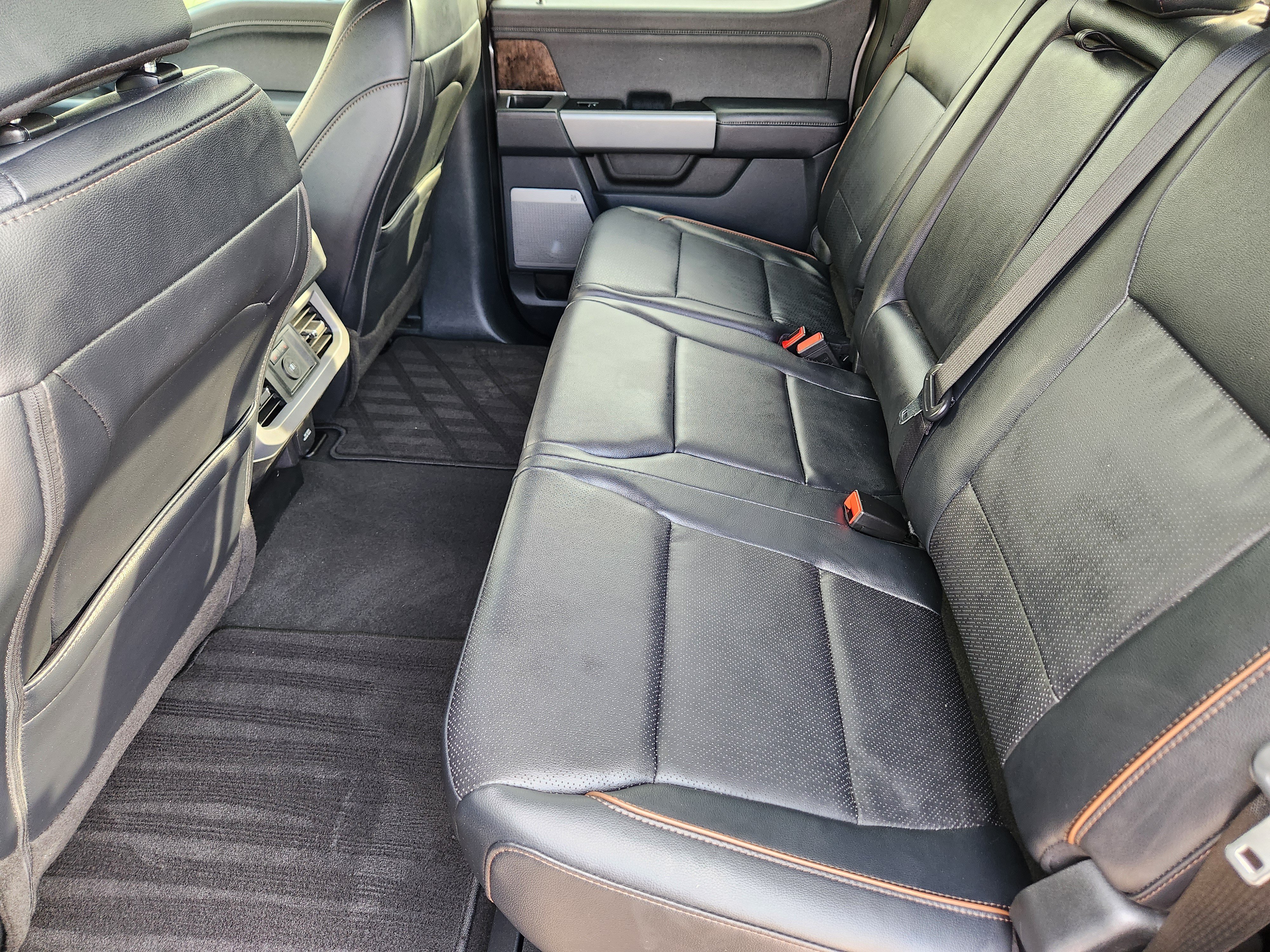 Used 2025 Ford F350 Lariat w/ Chrome Package AWD/4WD image 22