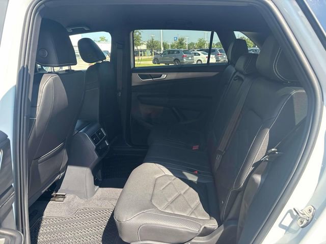 New 2026 Volkswagen Atlas Cross Sport SE image 17