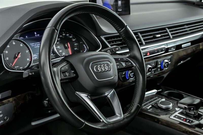 Used 2017 Audi Q7 2.0T Premium AWD/4WD image 20