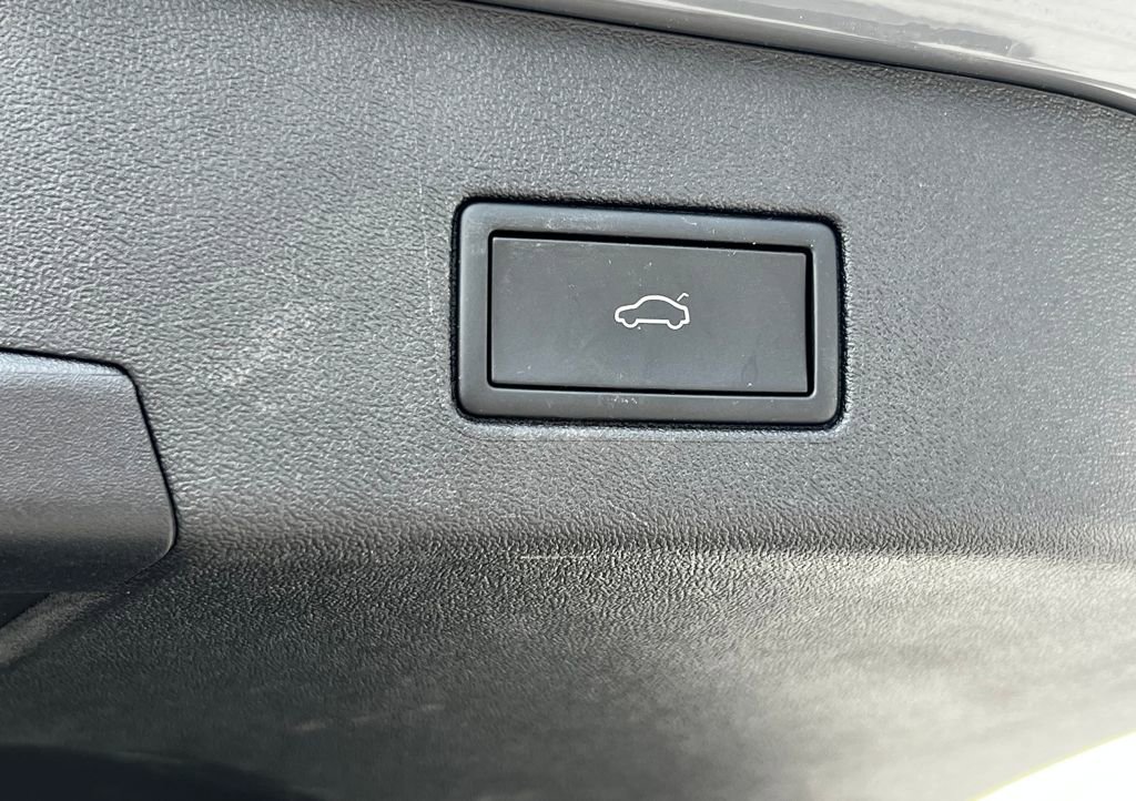 Used 2023 Volkswagen ID.4 Pro S image 19