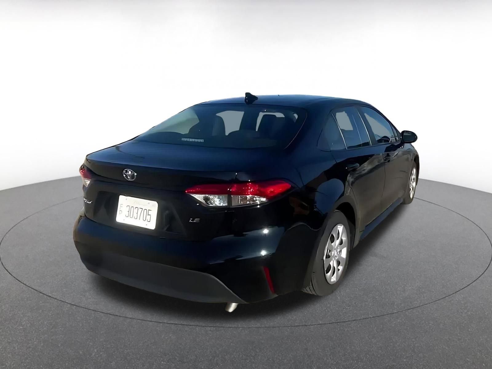 Used 2025 Toyota Corolla LE image 12