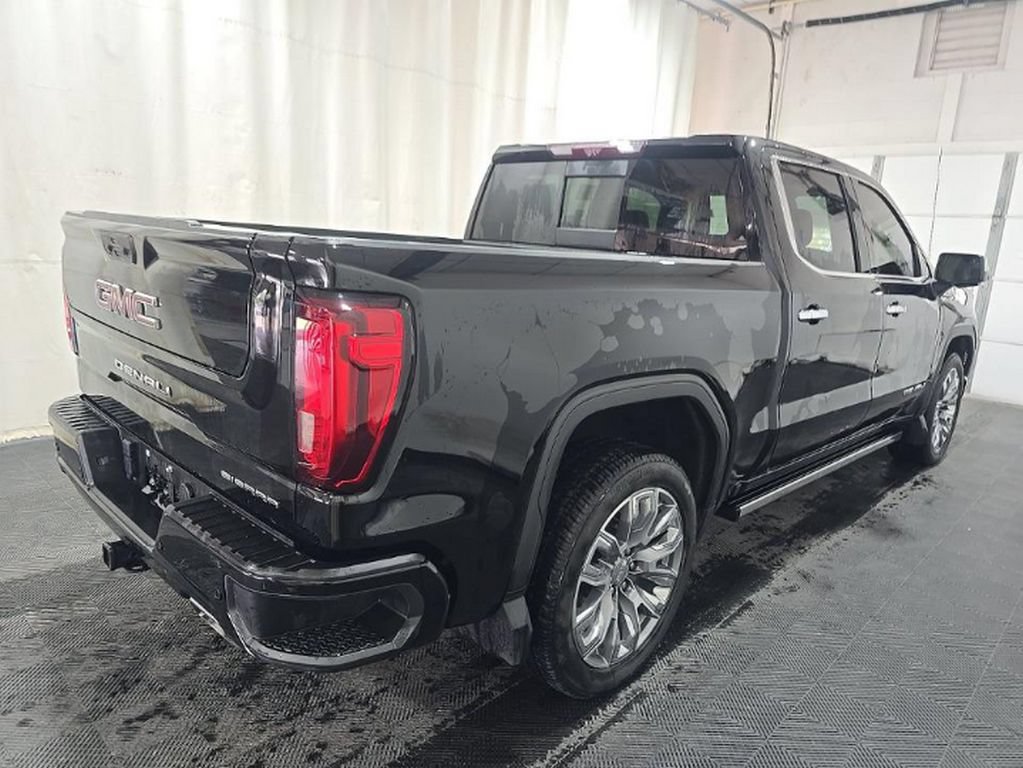 Used 2023 GMC Sierra 1500 Denali w/ Denali Reserve Package AWD/4WD image 4