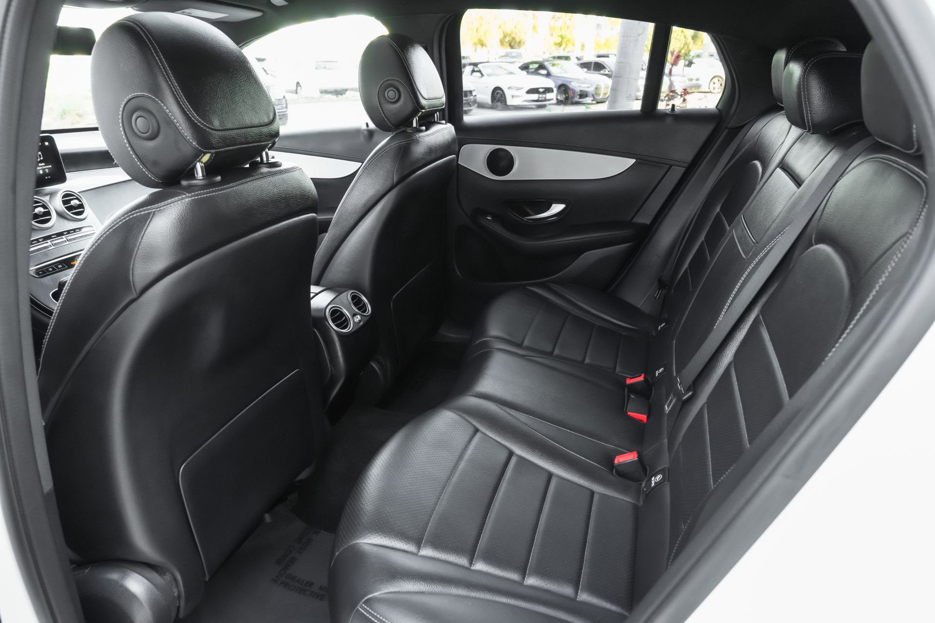 Used 2023 Mercedes-Benz GLC 300 4MATIC Coupe image 34