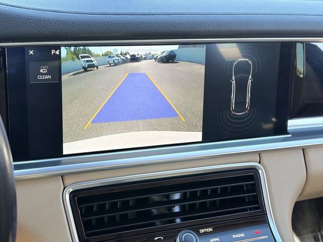 Used 2018 Porsche Panamera RWD image 14