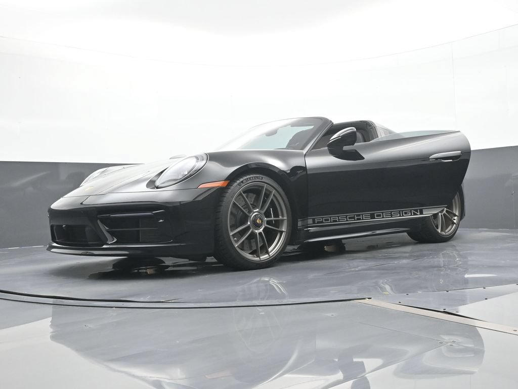 Certified 2024 Porsche 911 AWD/4WD image 24