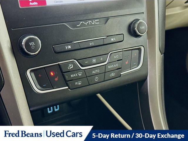 Used 2019 Ford Fusion SEL image 16