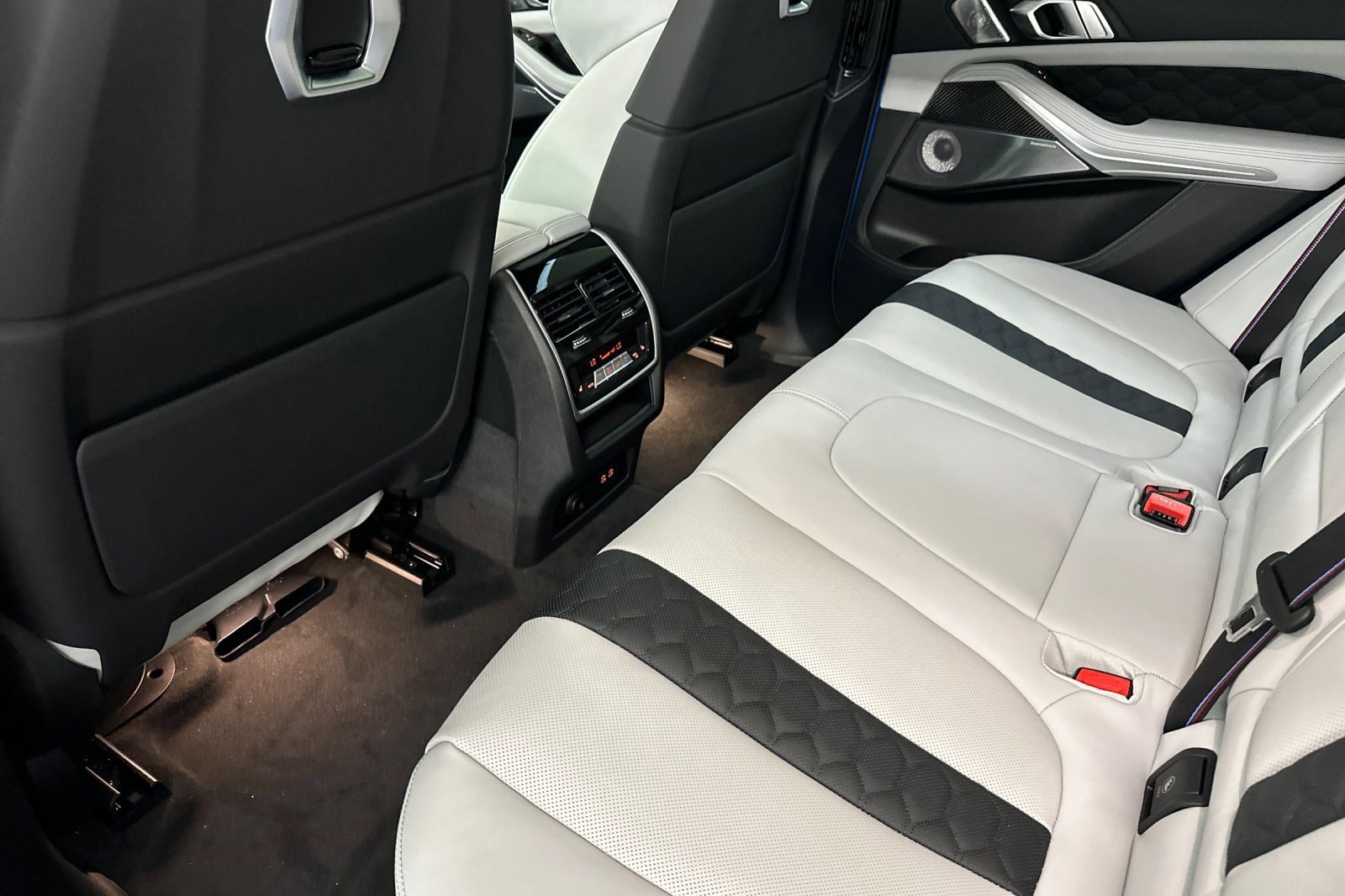 New 2026 BMW X5 M Competition w/ Executive Package image 21