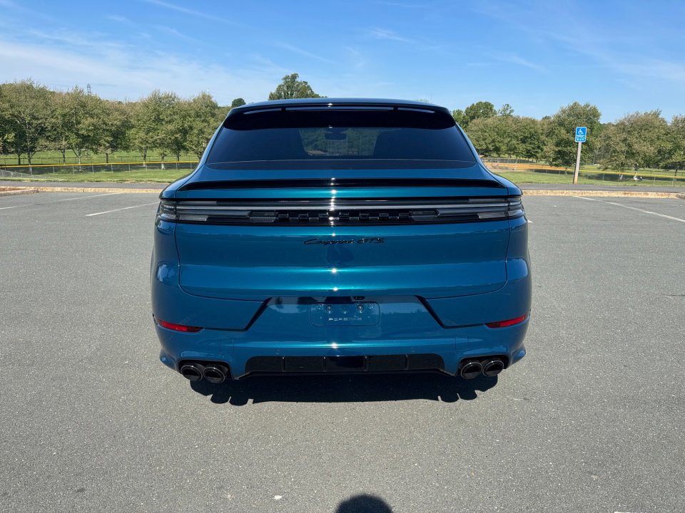 Certified 2025 Porsche Cayenne GTS AWD/4WD image 6