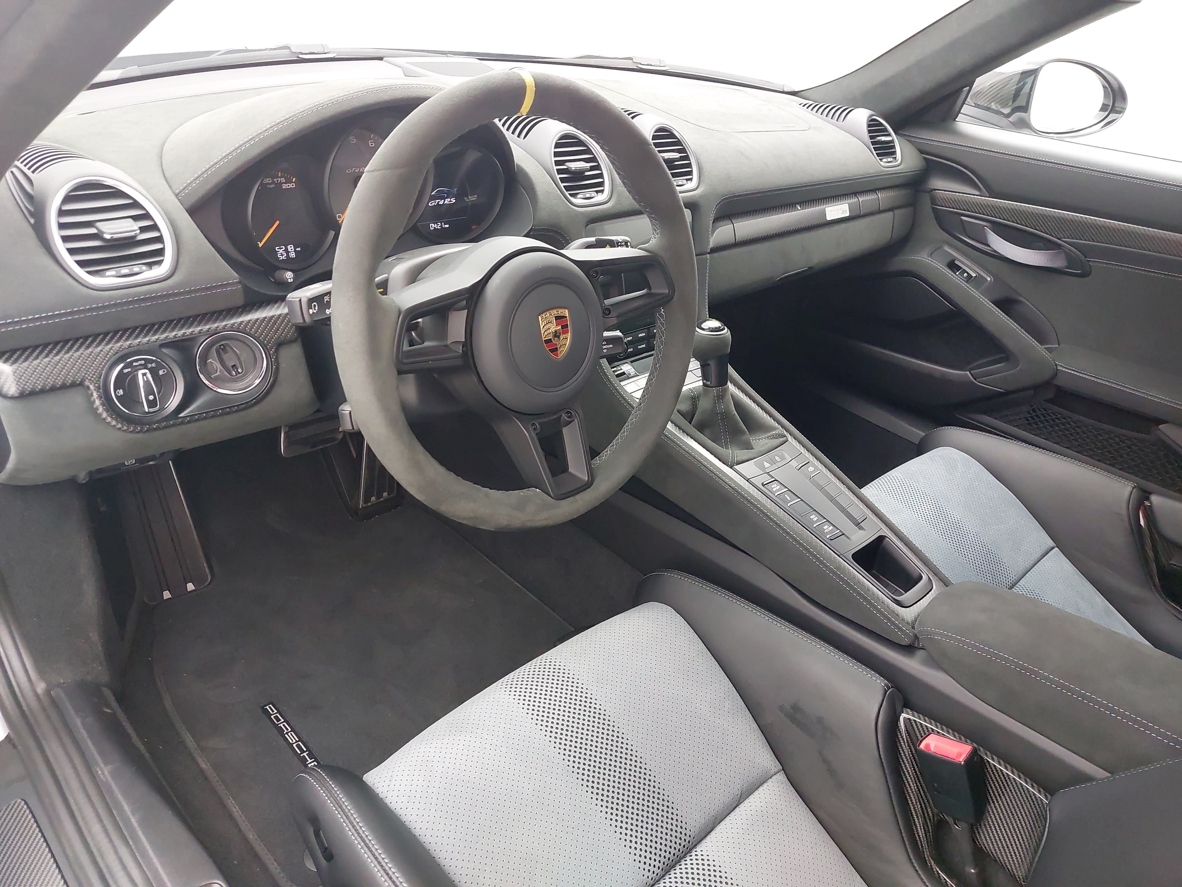Certified 2025 Porsche 718 Cayman GT4 RS RWD image 14