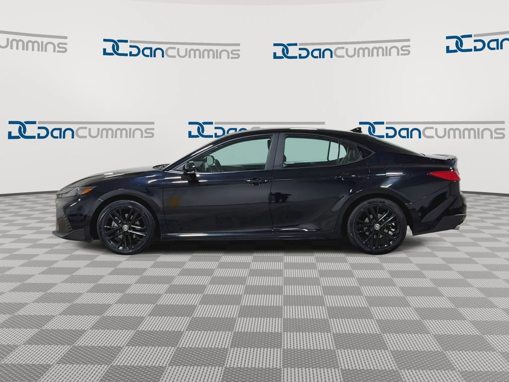 Used 2025 Toyota Camry Hybrid FWD image 5