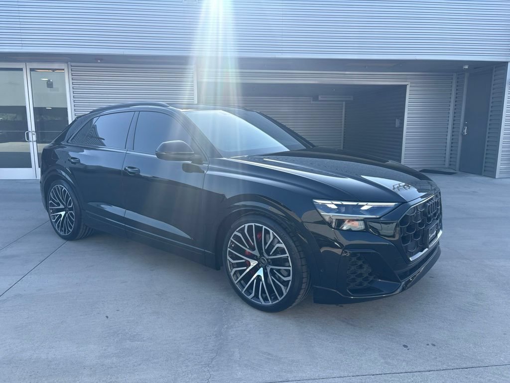 Used 2024 Audi SQ8 Premium Plus AWD/4WD image 3