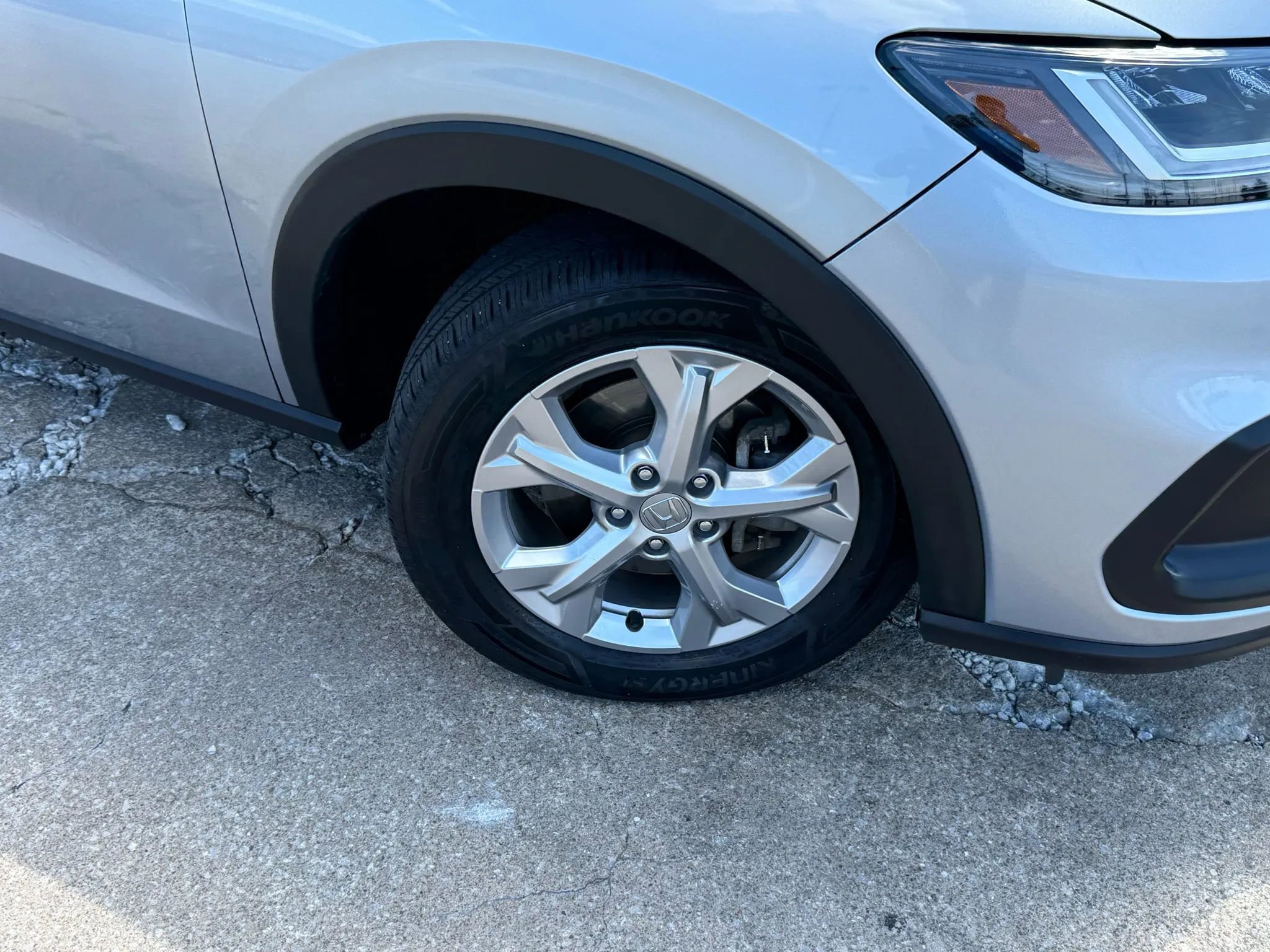 Used 2023 Honda HR-V LX image 54