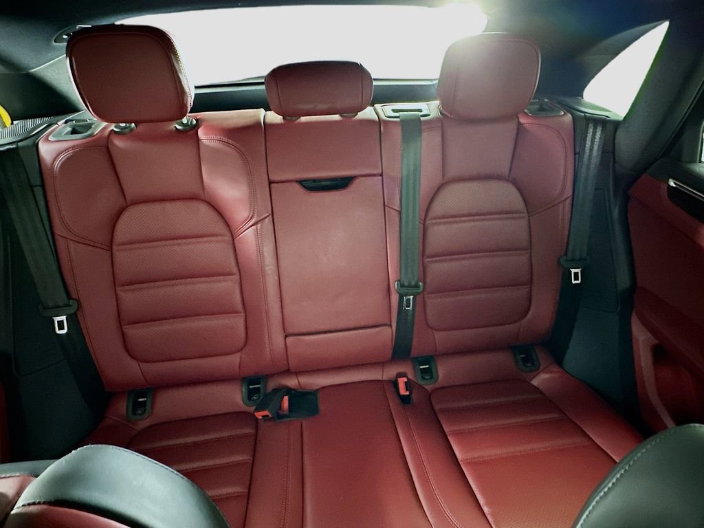 Certified 2023 Porsche Macan Turbo AWD/4WD image 29