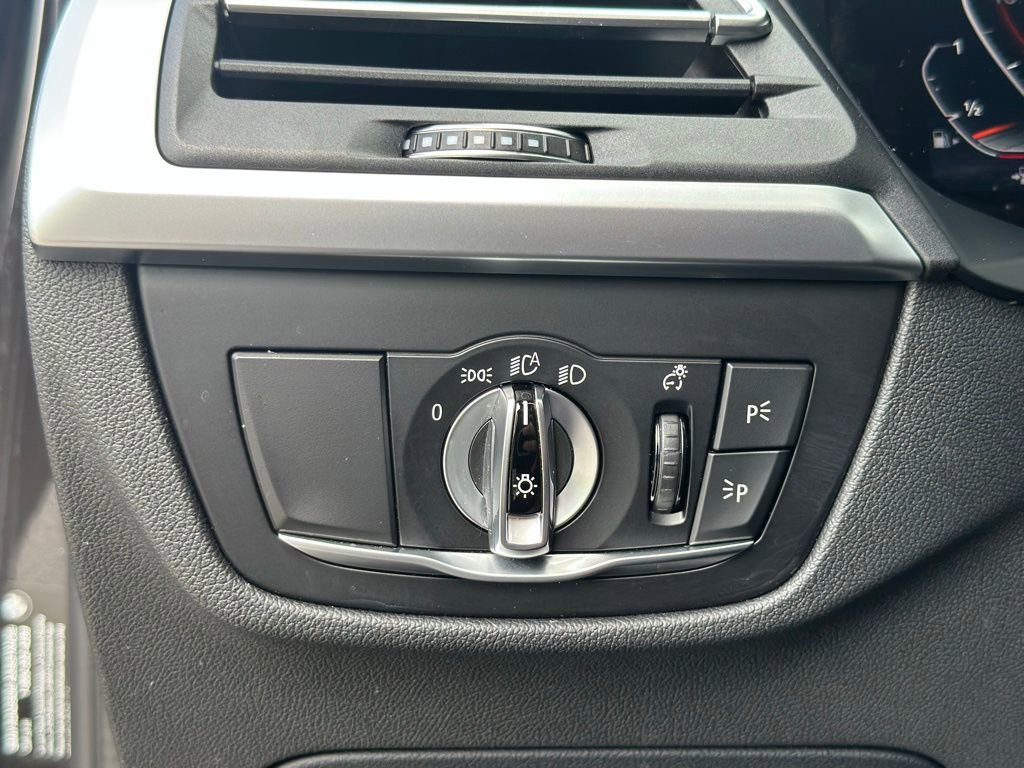 Used 2022 BMW X3 xDrive30i w/ Premium Package 2 image 32