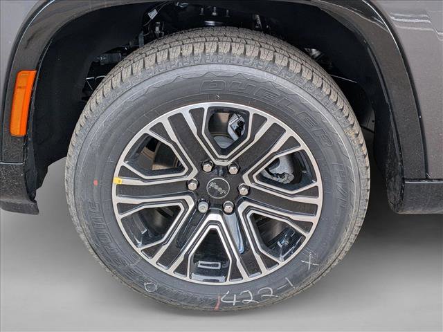 New 2026 Jeep Grand Wagoneer 4WD w/ Premium Group I image 10