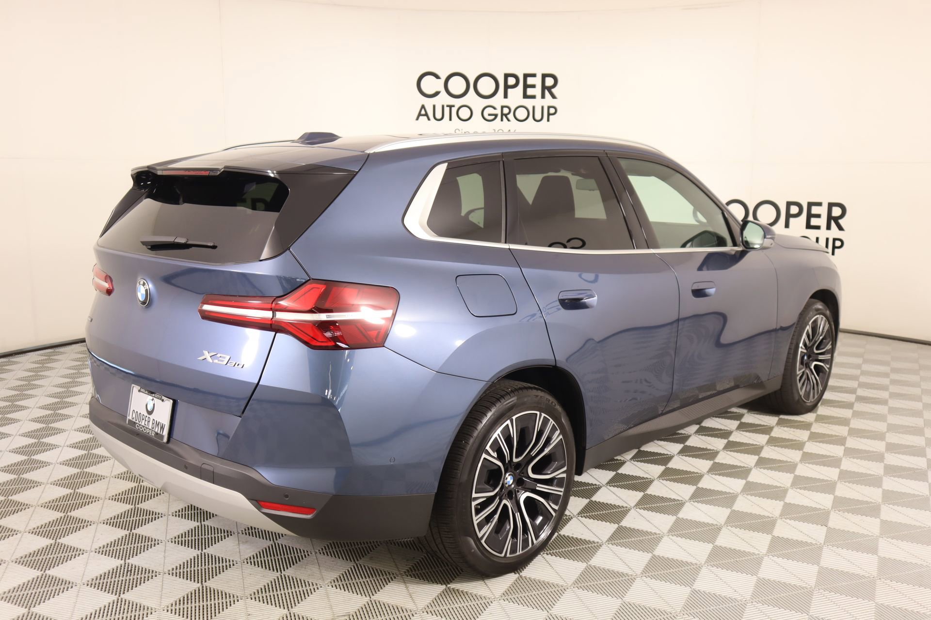 Used 2025 BMW X3 xDrive30i image 21