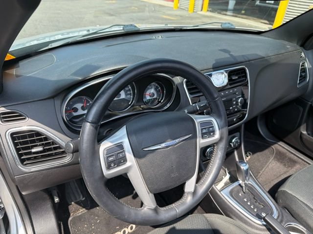 Used 2011 Chrysler 200 Touring w/ Cold Weather Group FWD image 12