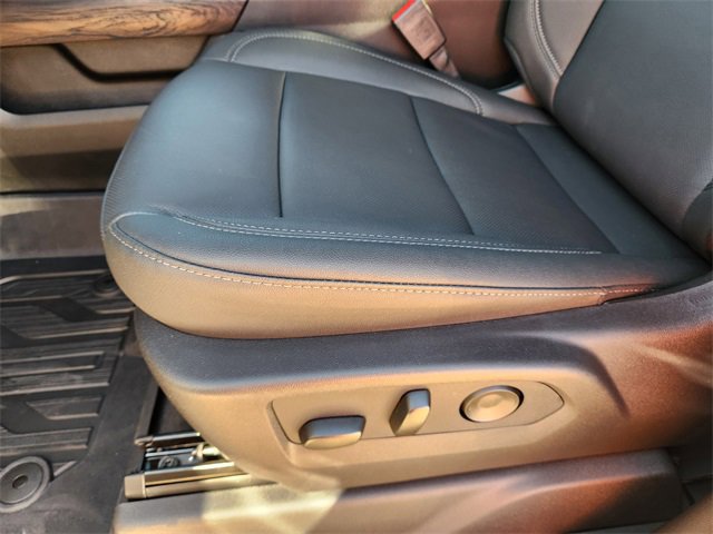 New 2026 GMC Sierra 2500 SLT image 17