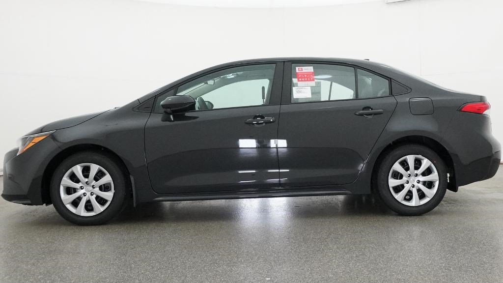Used 2026 Toyota Corolla LE FWD image 22