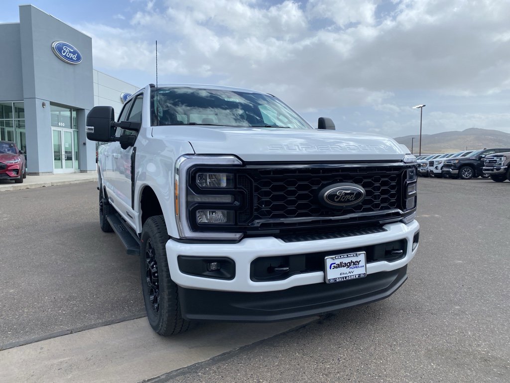New 2026 Ford F350 XLT w/ XLT Premium Package AWD/4WD image 17