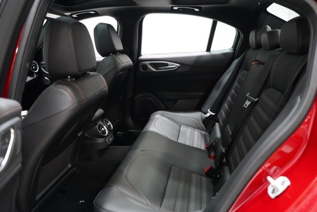 New 2025 Alfa Romeo Giulia Intensa w/ Driving Assist Package image 31