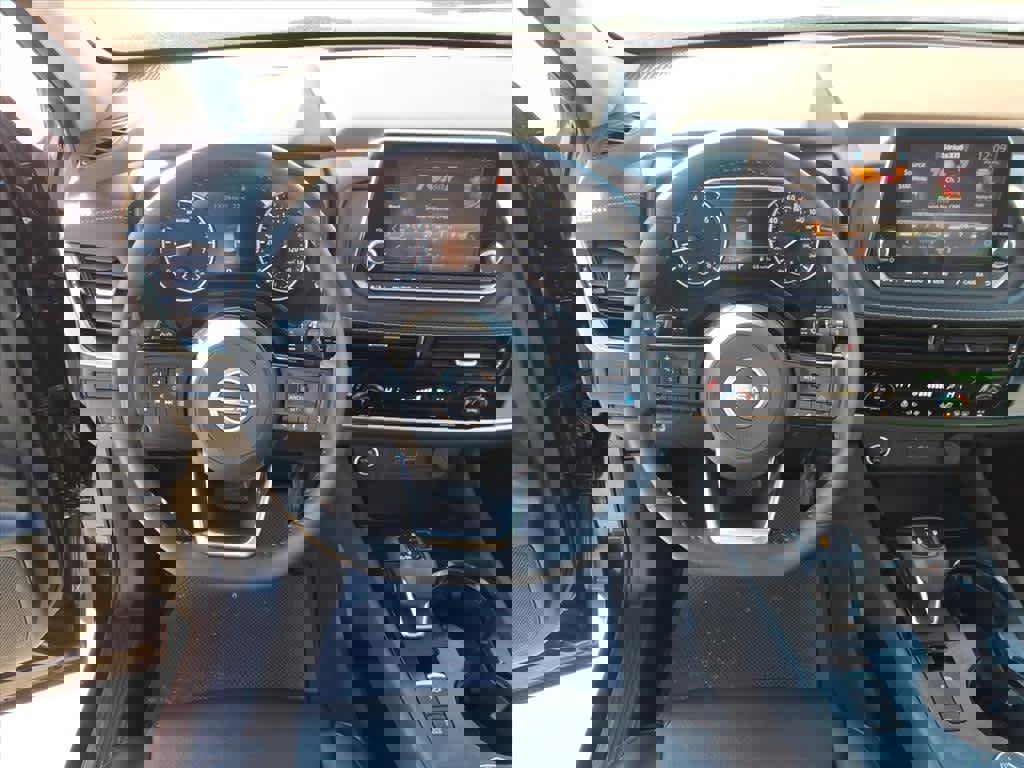 Certified 2023 Nissan Rogue SV w/ SV Premium Package image 14