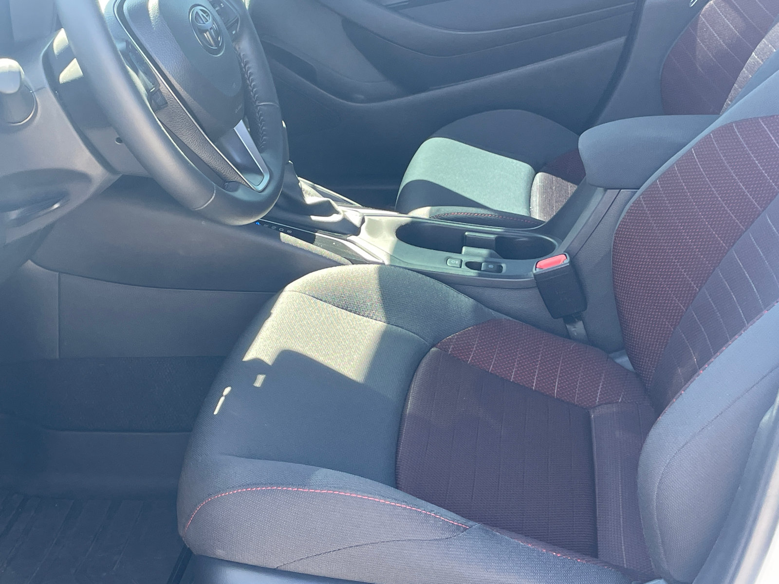 Used 2026 Toyota Corolla SE FWD image 10