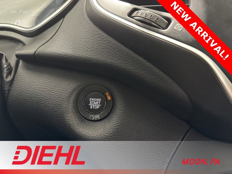 Used 2019 Jeep Cherokee Latitude Plus w/ Cold Weather Group image 23