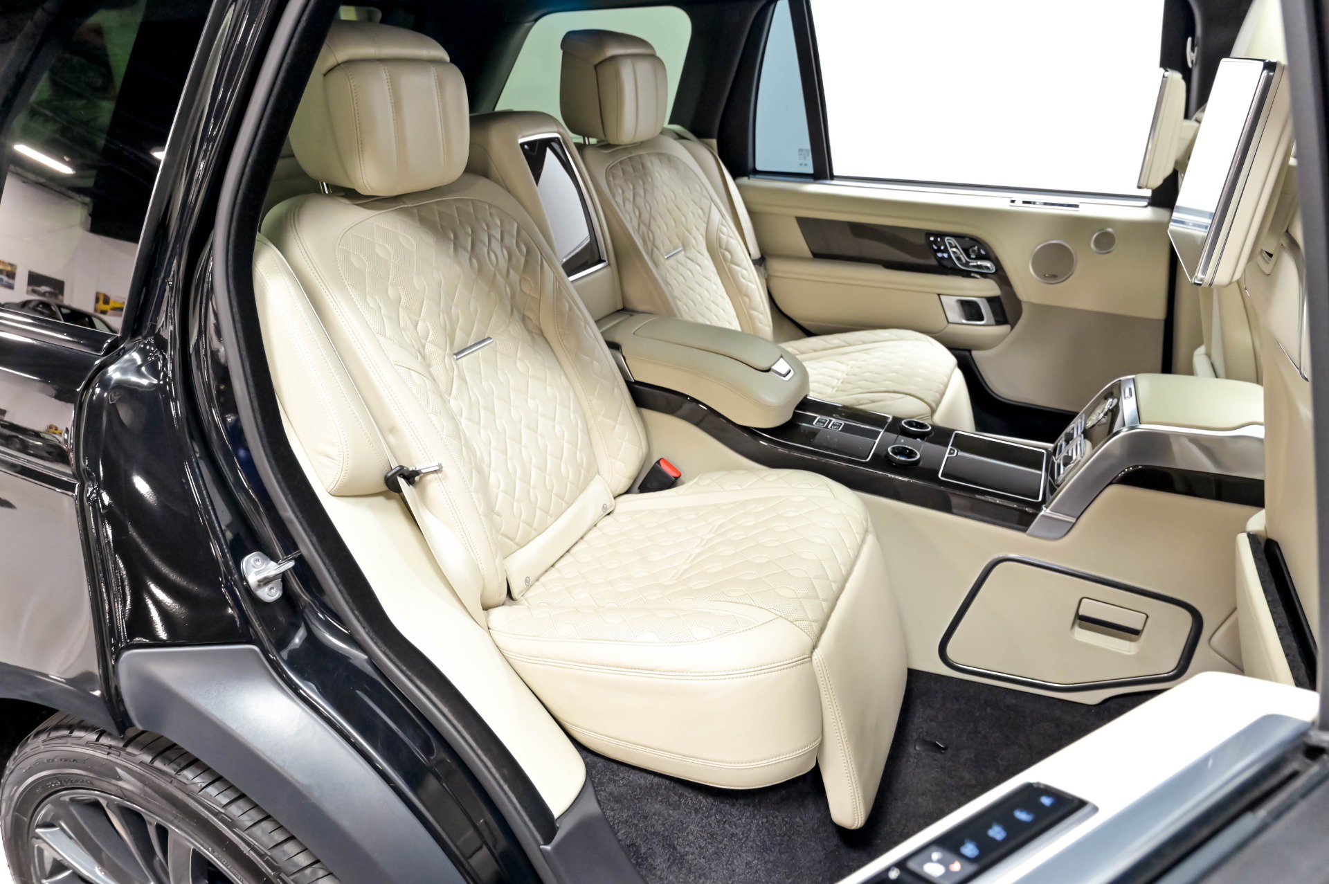 Used 2022 Land Rover Range Rover SV Autobiography Dynamic AWD/4WD image 31