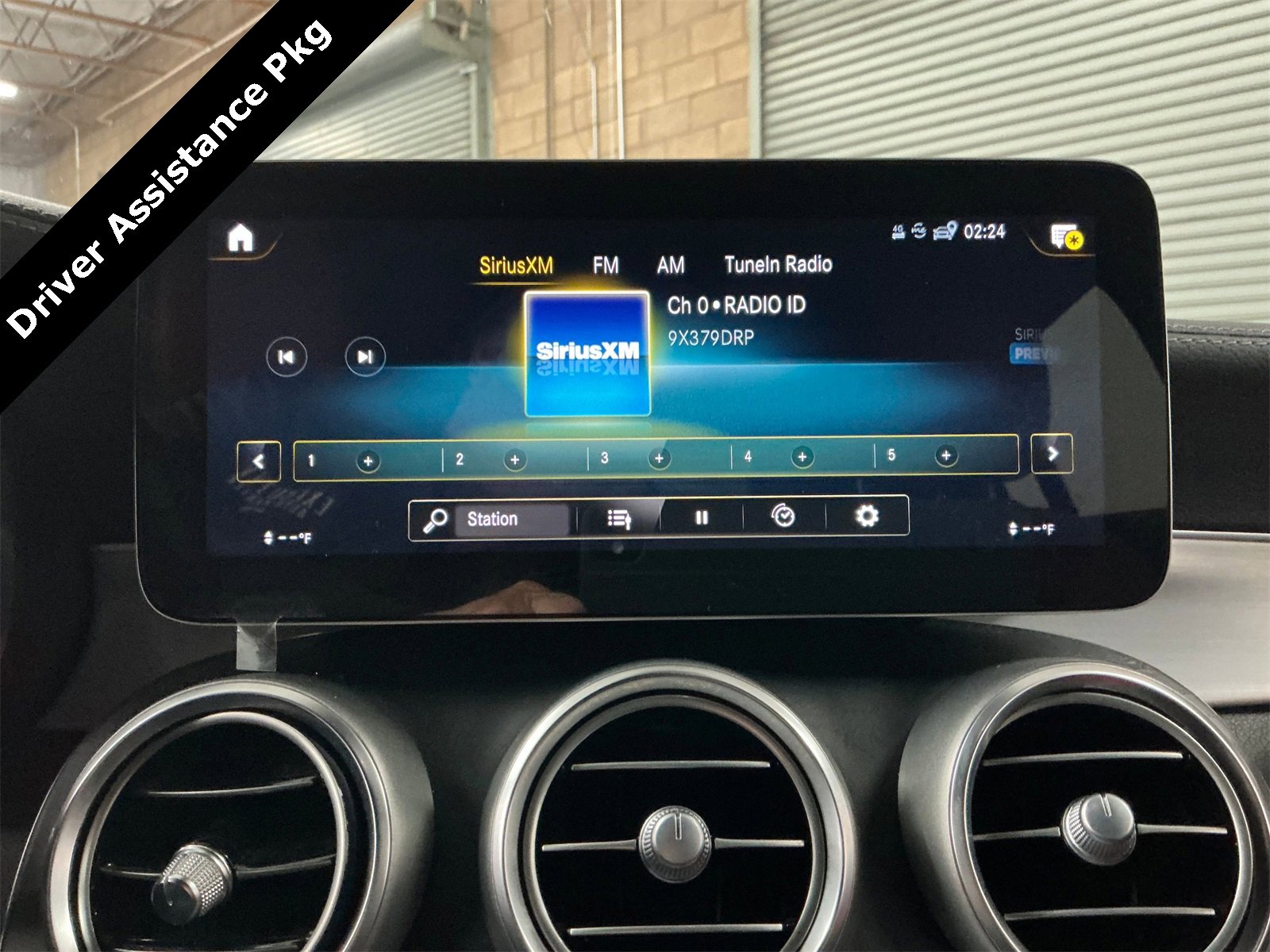 Used 2020 Mercedes-Benz GLC 300 4MATIC Coupe image 21