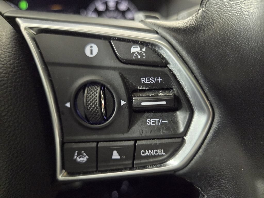 Used 2024 Acura RDX SH-AWD image 17