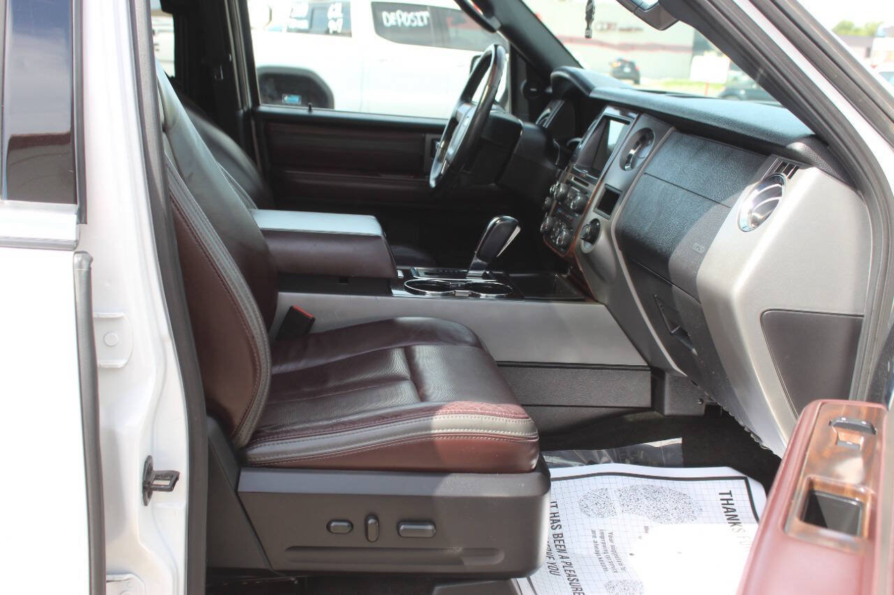 Used 2017 Ford Expedition EL Platinum AWD/4WD image 8