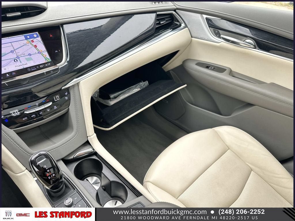 Certified 2025 Cadillac XT6 Premium Luxury AWD/4WD image 37
