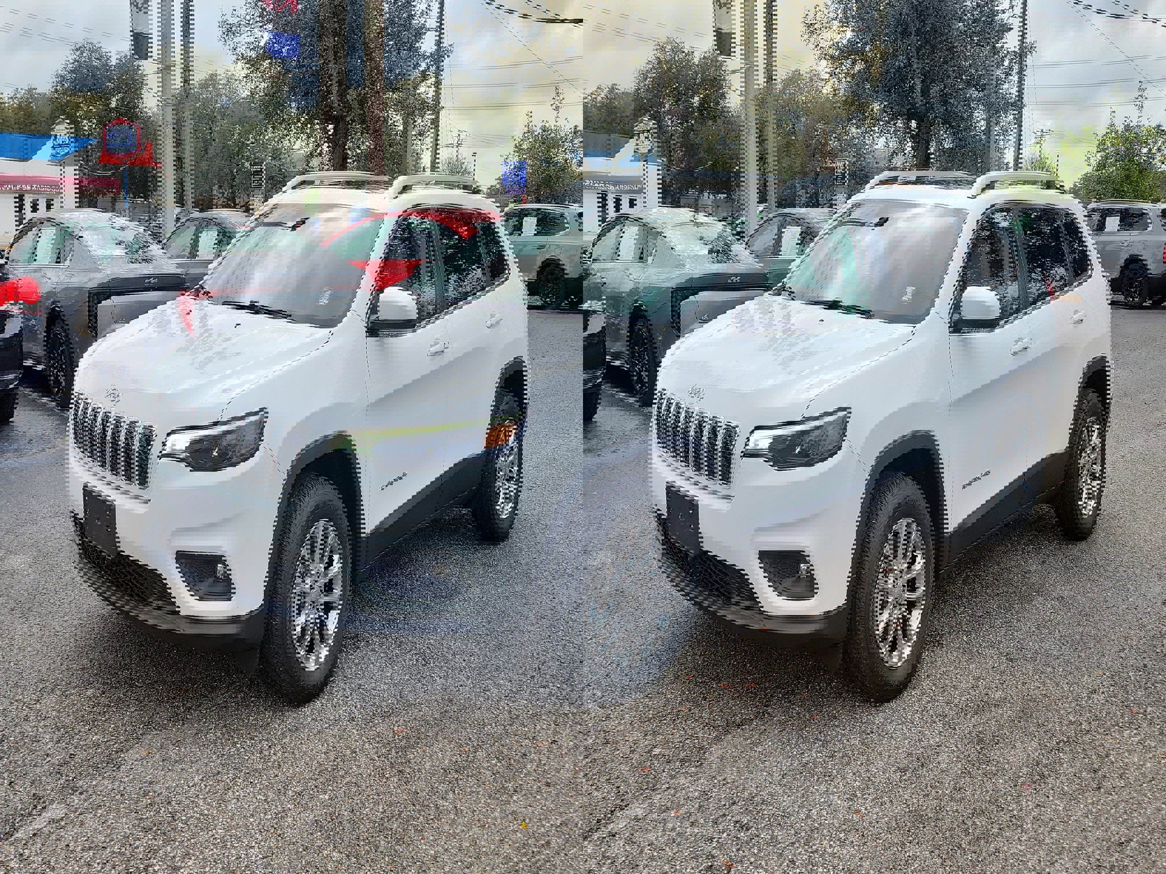 Used 2021 Jeep Cherokee Latitude Lux w/ Sun & Sound Group image 3