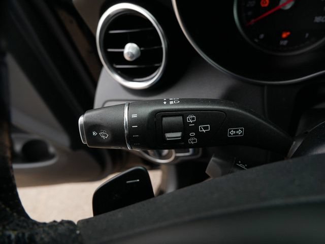 Used 2019 Mercedes-Benz GLC 300 4MATIC image 21