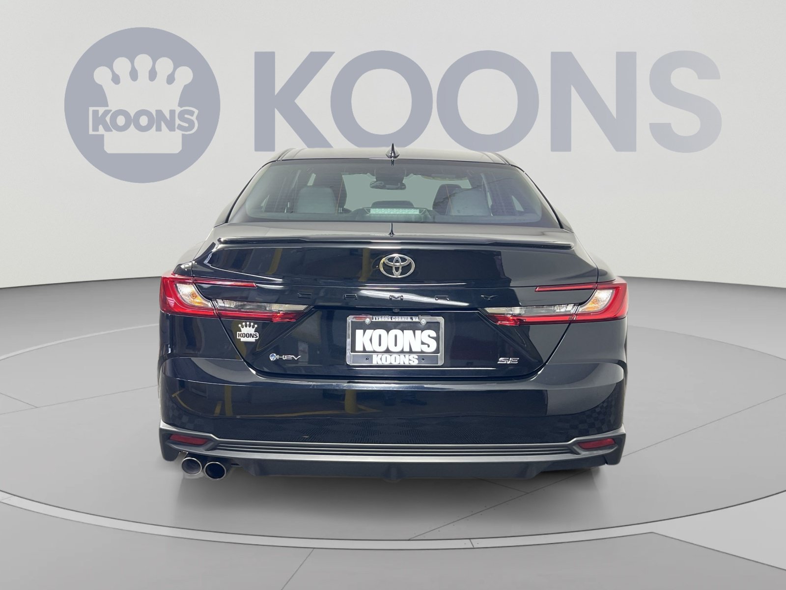 Used 2026 Toyota Camry SE FWD image 5