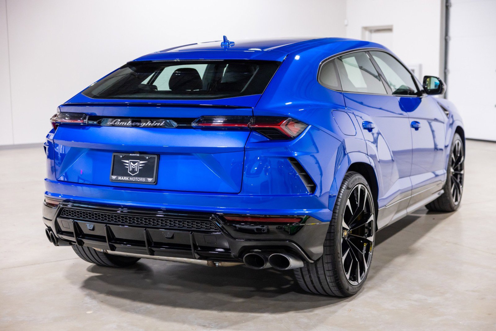 Used 2022 Lamborghini Urus image 9