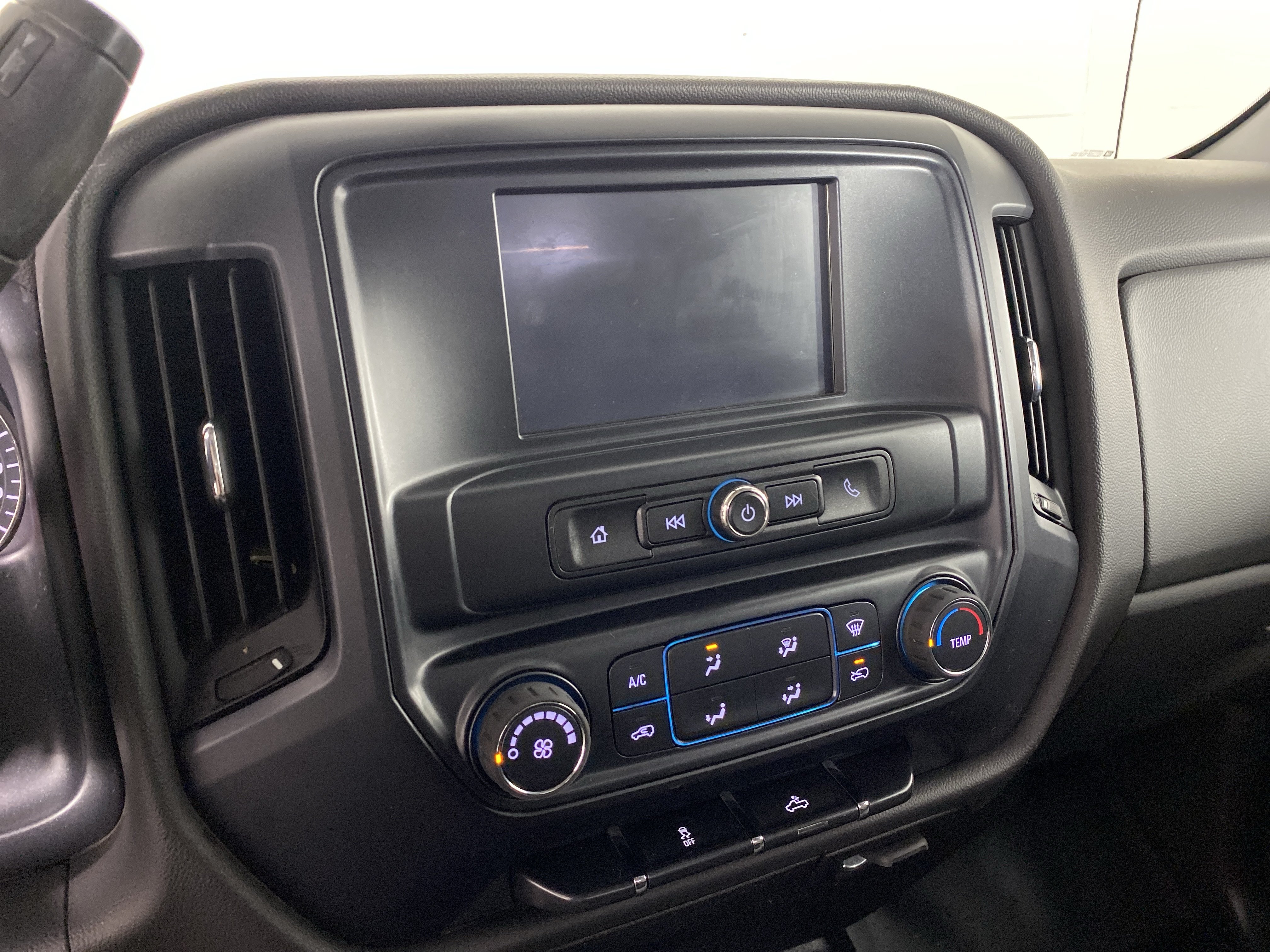 Used 2017 Chevrolet Silverado 1500 W/T w/ Trailering Package AWD/4WD image 21