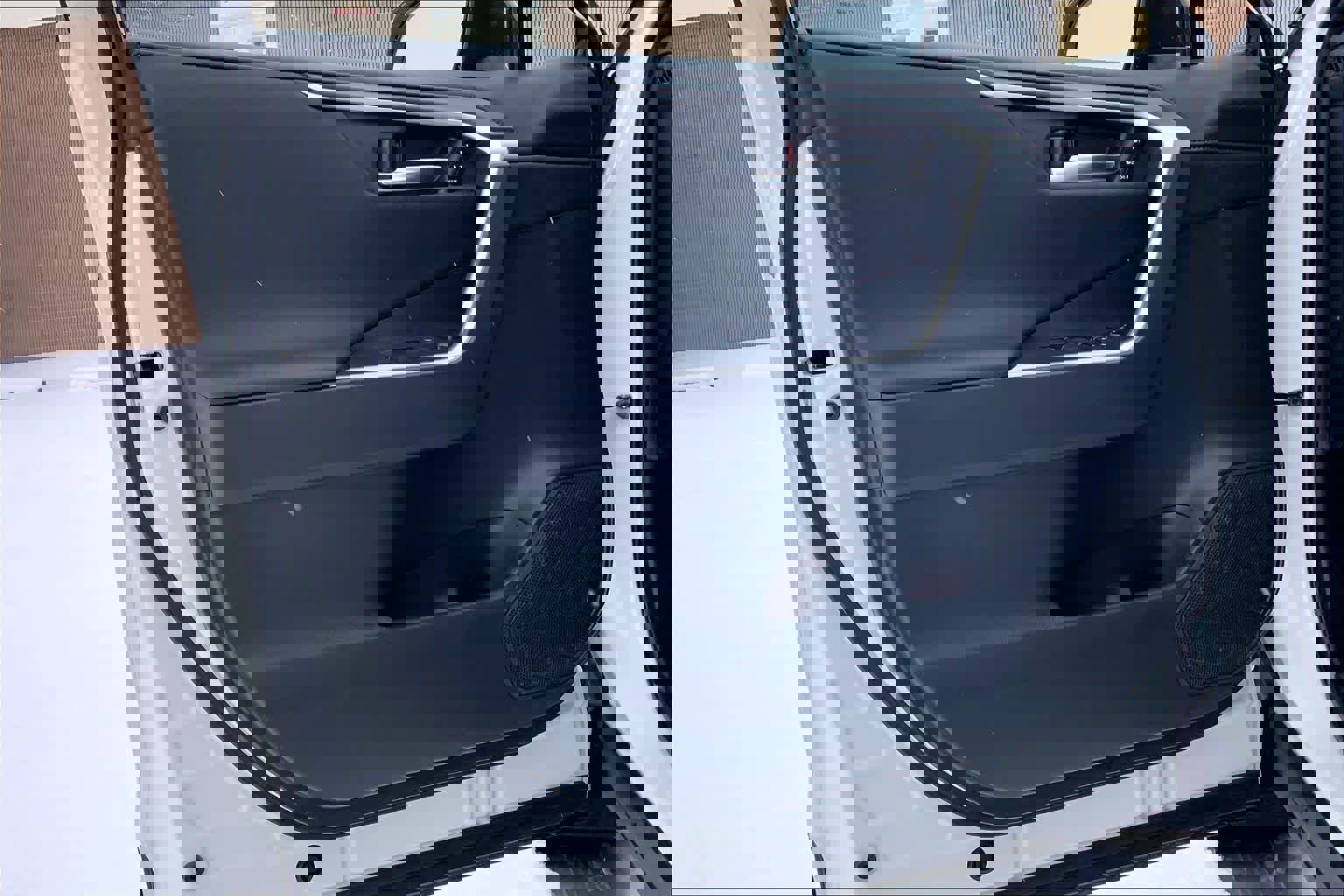 Used 2021 Toyota RAV4 XSE w/ Premium Package image 22