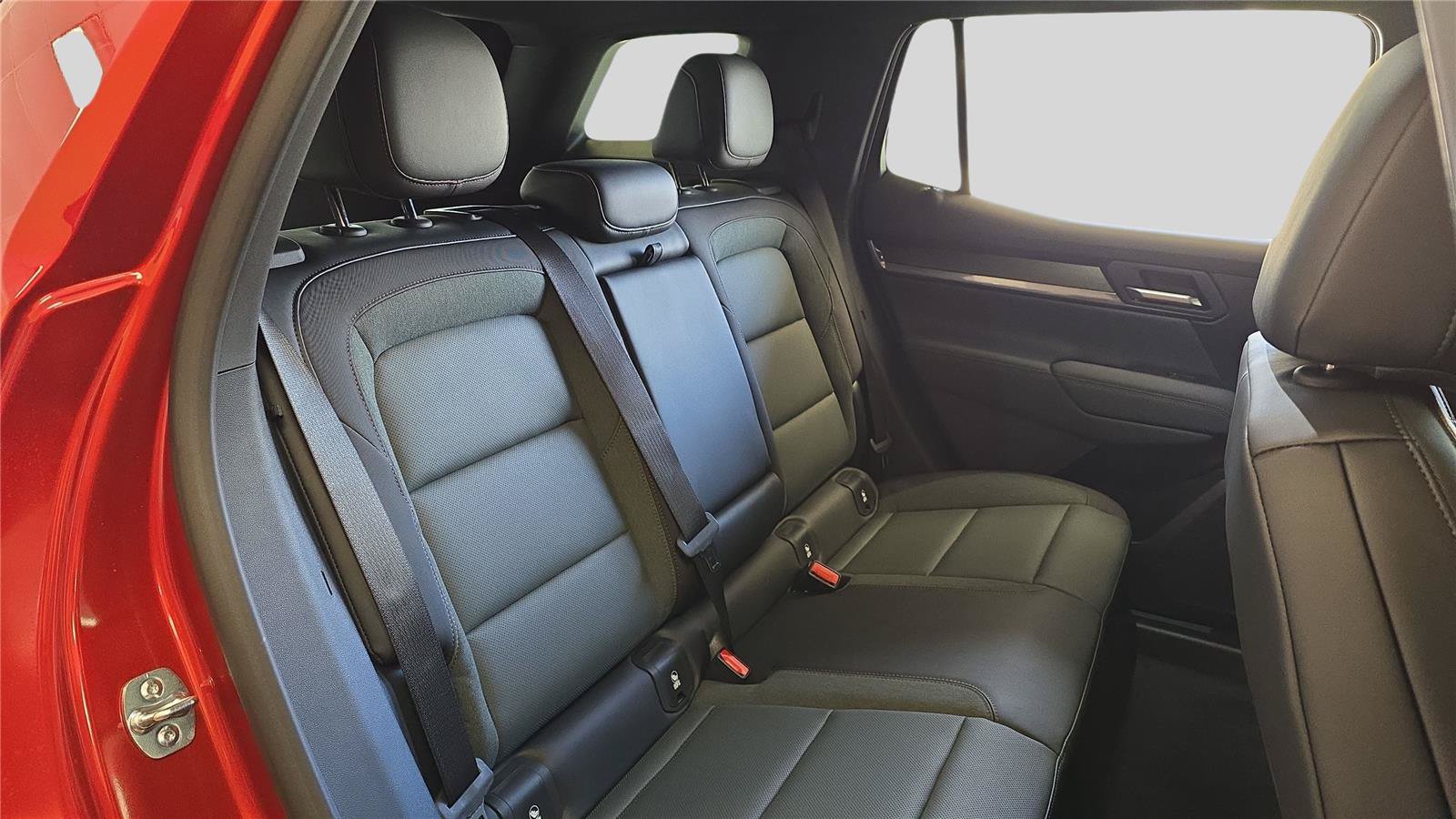 Used 2026 GMC Terrain AT4 w/ Technology Package II AWD/4WD image 10